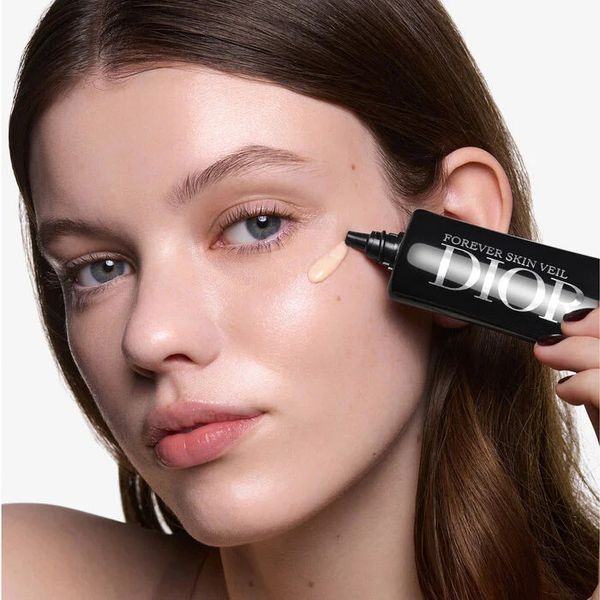 Увлажняющая сияющая база под макияж Dior Forever Skin Veil SPF 25, 35 мл i1a-a3i фото